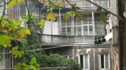 B-old-tblisi-house