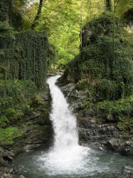 B-lagodekhi-waterfall